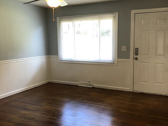 5th image of 2423 Lynn Dr