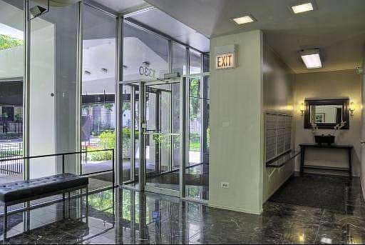 2nd image of 1330 N Dearborn St APT 1602