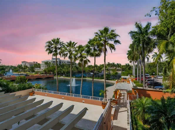 765 Crandon Blvd APT 202, Key Biscayne, FL 33149