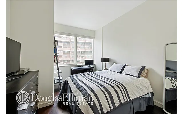 Rented by Douglas Elliman | media 13