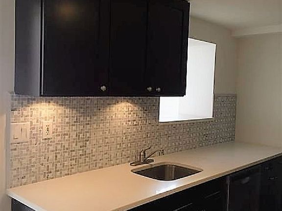 5th image of 96 Maple St #1