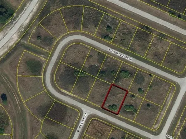9020 W Castle Cir, Labelle, FL 33935