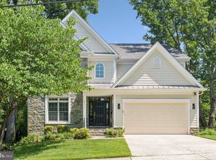6111 Dunleer Ct, Bethesda, MD 20817