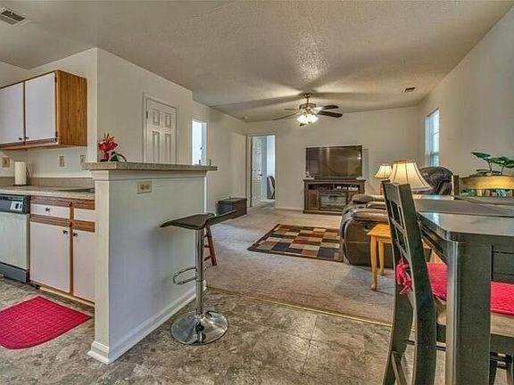 3rd image of 1712 Breezy Pines Ct