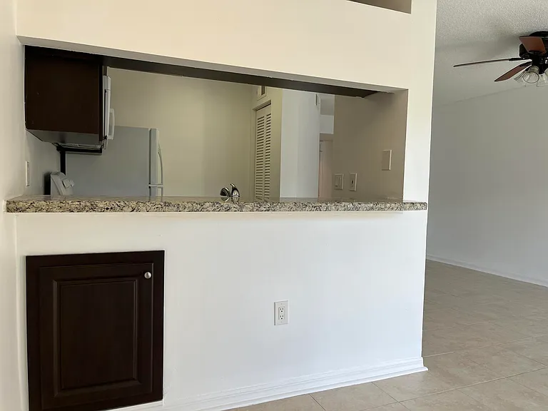 18106 Glenmoor Dr — Photo 17