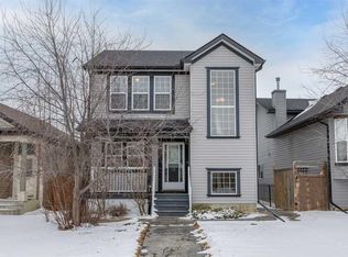 69 Everglen Way N, Calgary, AB T2Y 5G3