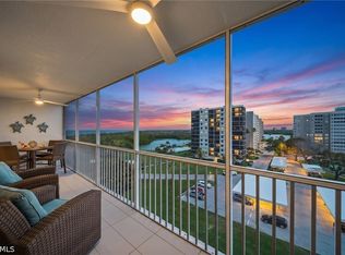 5 Bluebill Ave APT 808, Naples, FL 34108