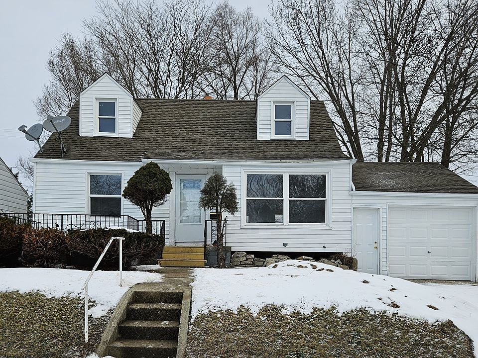 1st image of 3202 Sherwood Dr