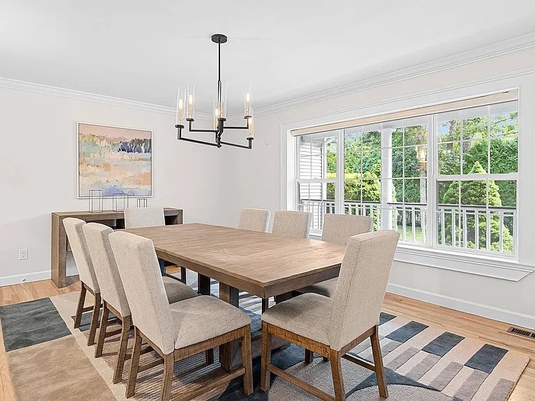 26 Squires Ave — Photo 10