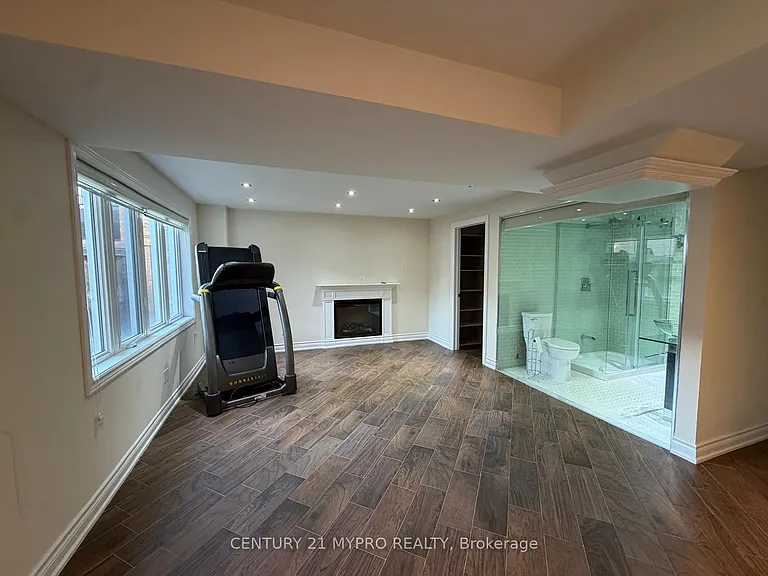 431 Woodspring Ave E — Photo 44