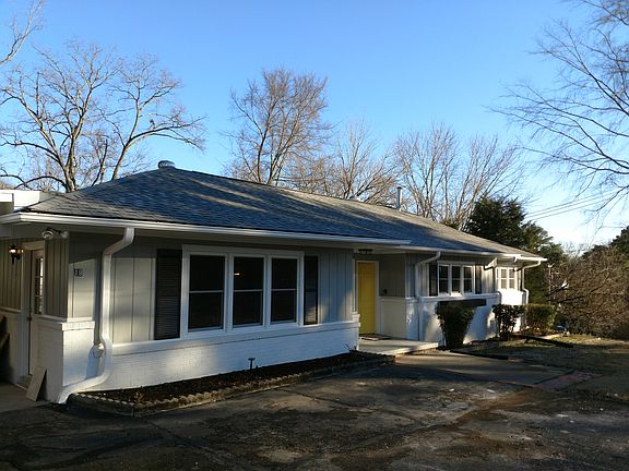3rd image of 18 Sunnyside Dr