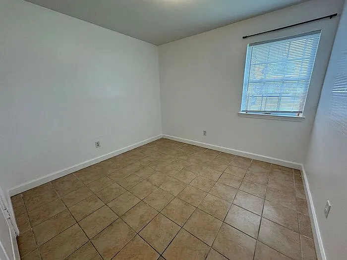 1600 Green Briar Pkwy #A — Photo 9