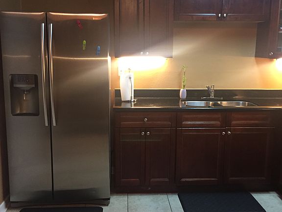 3rd image of 220 Church St