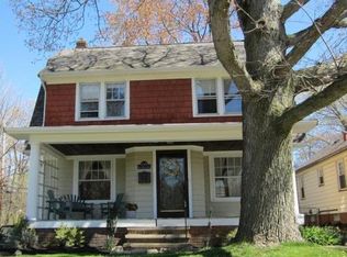 2329 S Taylor Rd, Cleveland Heights, OH 44118