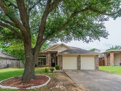 6304 Mercedes Dr, Arlington, TX, 76001