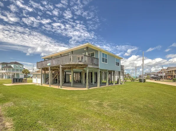 2619 Tide Dr, Crystal Beach, TX 77650