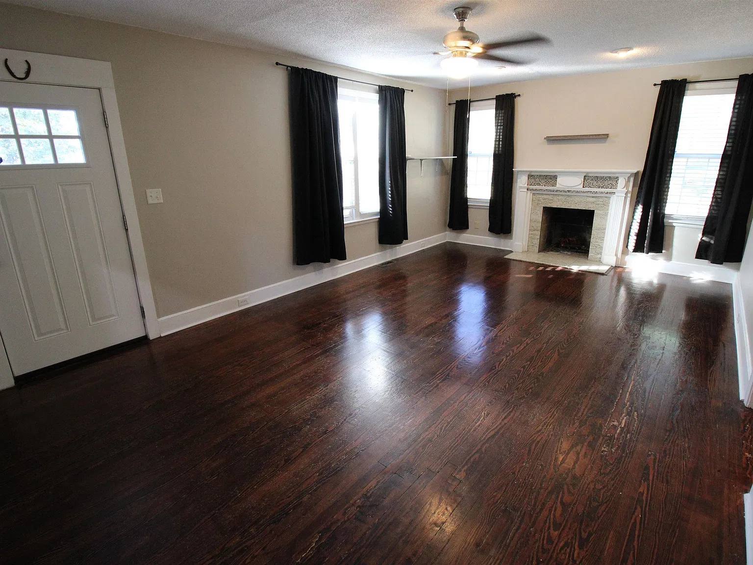 2 bed, 955 sqft, $1,500 — Photo 4