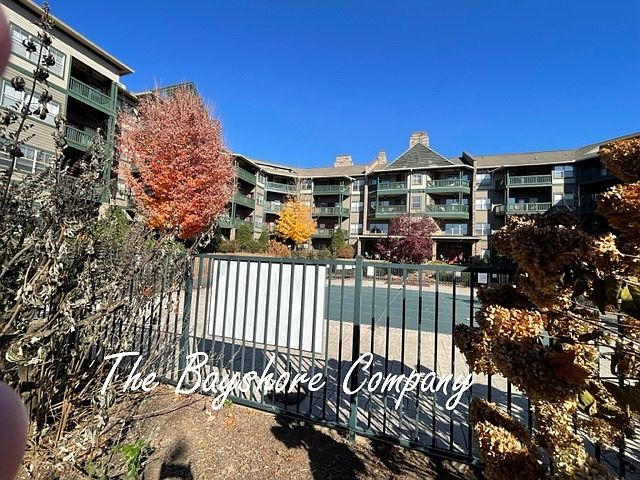 1st image of 9 Kenilworth Knls APT 404