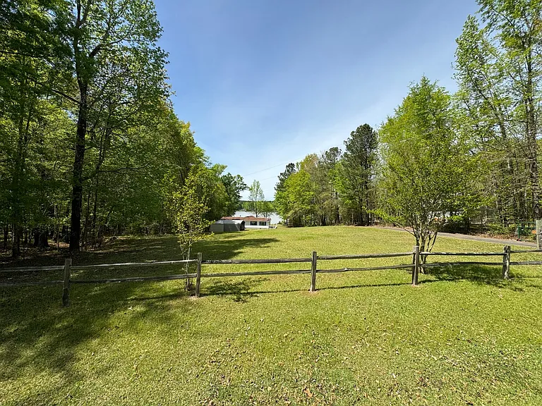 126 Village Ln — Photo 25