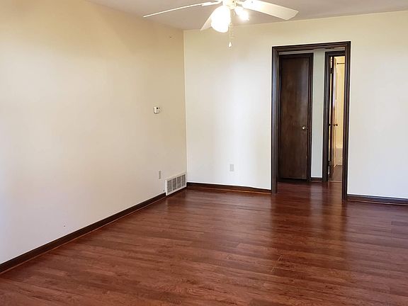 4th image of 1932 S Crescent Ave #1932