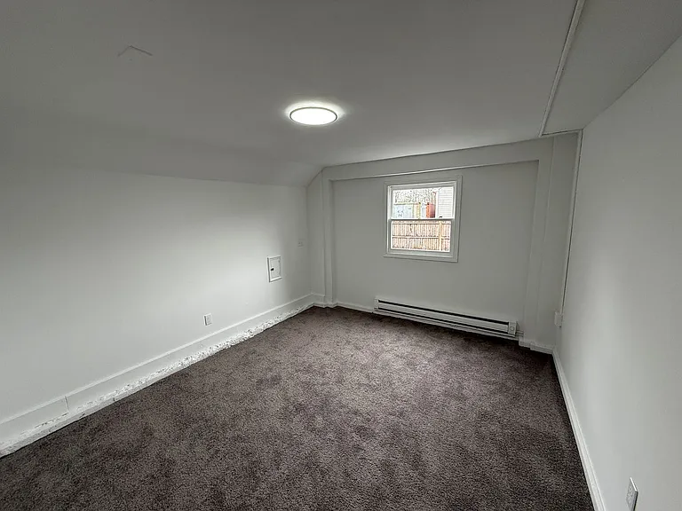 17 N Maple St — Photo 15