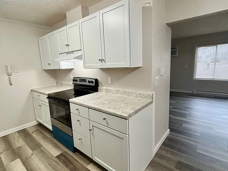 Cedar Crest Apartments — Photo 25