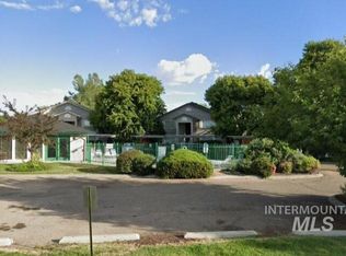 526 Caribou Dr, Mountain Home, ID 83647