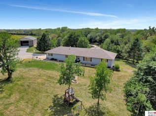 3947 E Hackberry Rd, Beatrice, NE 68310
