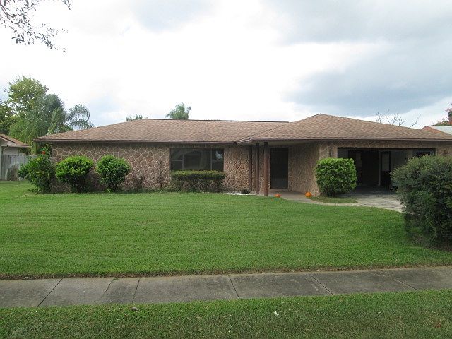 1st image of 675 Tumblebrook Dr