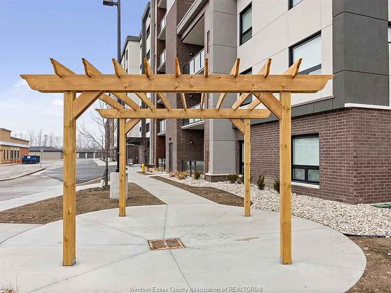 11870 Tecumseh Rd E #511 — Photo 43