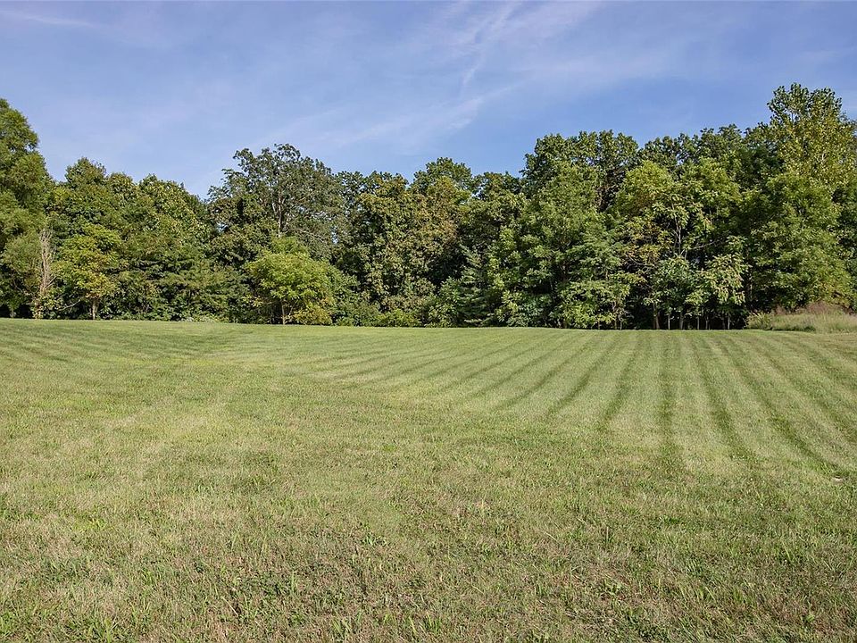 2nd image of 4401 Lookout Point Dr