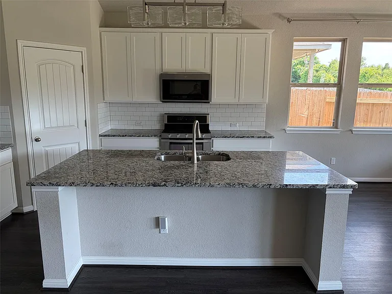 641 Gabrielle Anne Dr — Photo 9