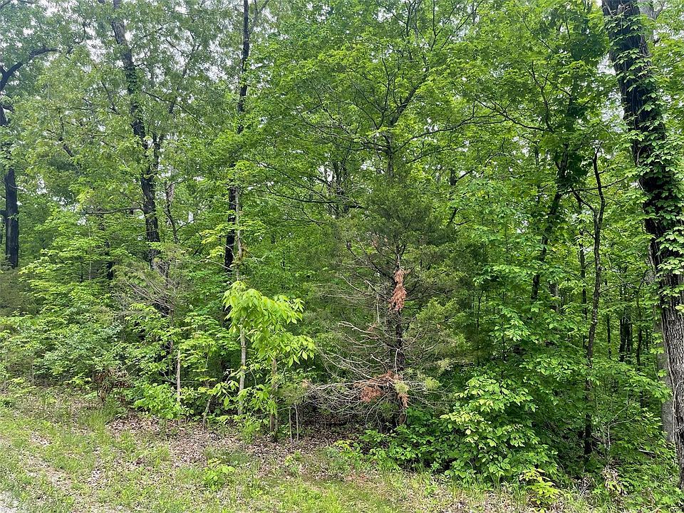 1st image of 24 Woods Dr