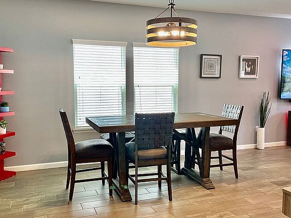 4th image of 2714 Caroline Hills Dr