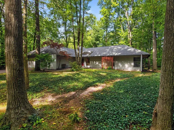 4410 Partridge Ln, Midland, MI 48640