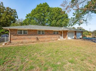 1240 N Texas St, De Leon, TX 76444