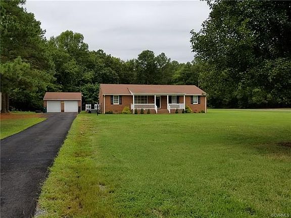 3rd image of 7900 Wood Mill Dr