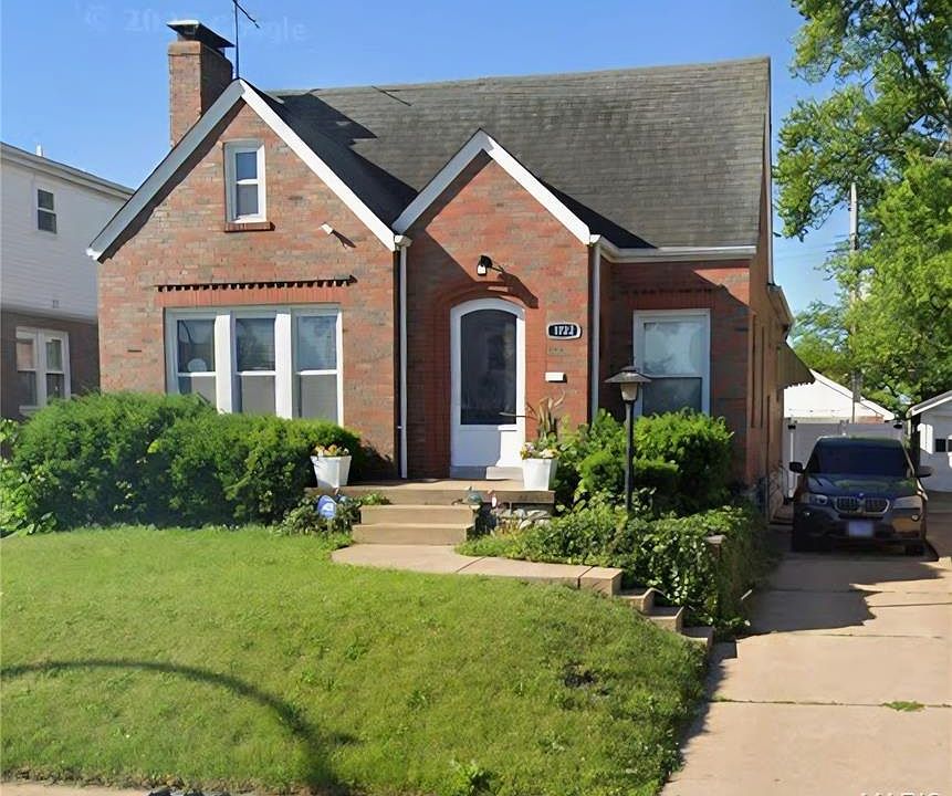 1st image of 1722 Grape Ave