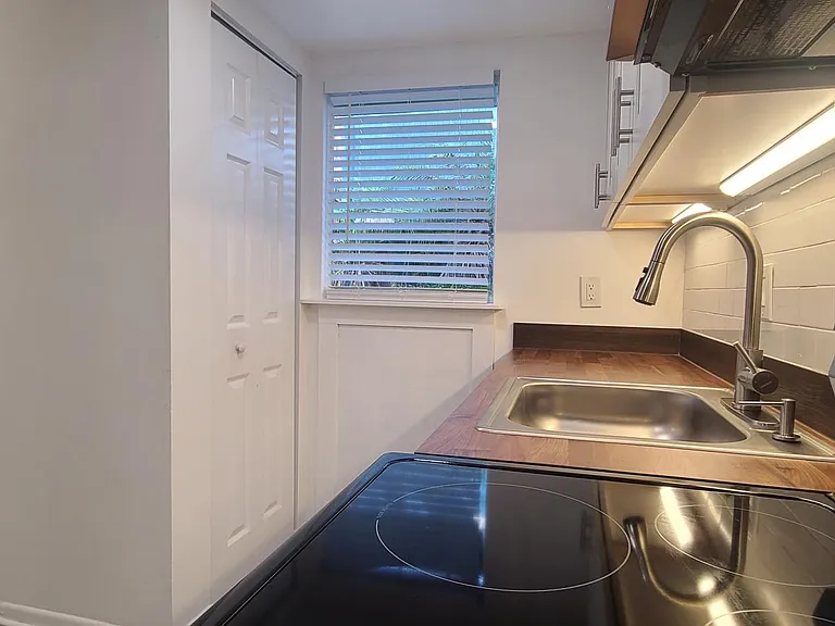 601 SW 75th St #103 — Photo 12