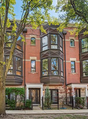 339 W Scott St, Chicago, IL 60610