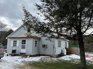 30 New Lancaster Valley Rd, Milroy, PA 17063