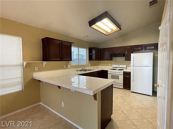 3rd image of 501 Wheaties Way