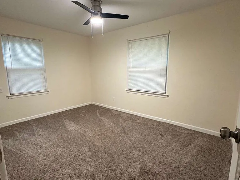 9814 Vickie Pl — Photo 6
