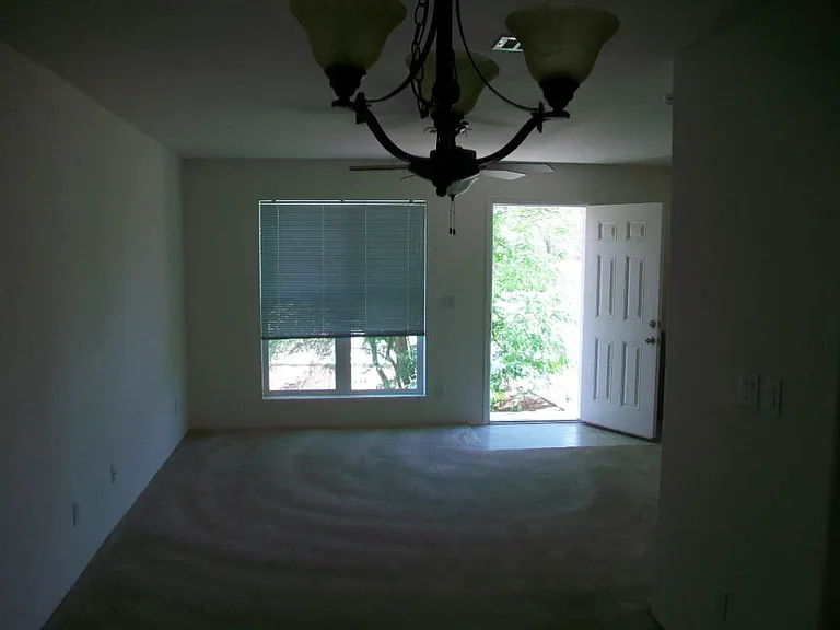 1010 S 8th Ave — Photo 5