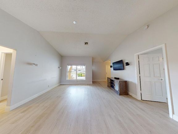 5th image of 7726 Nemec Drive S