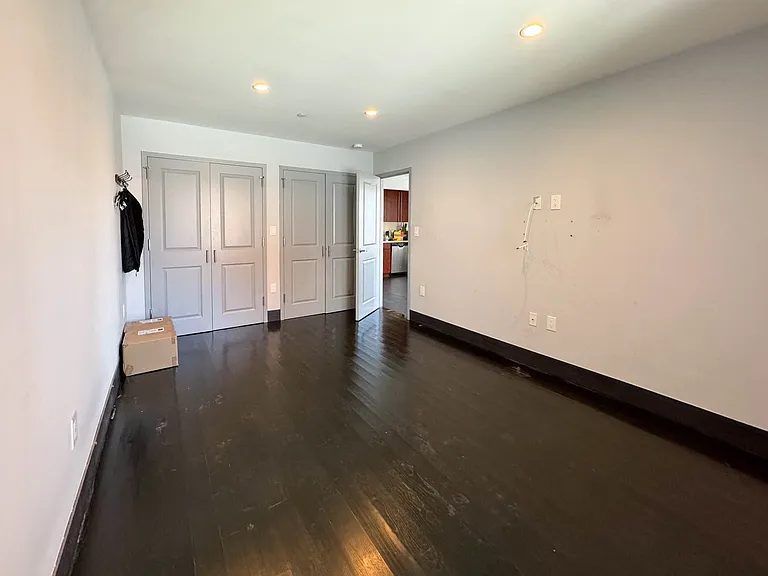 37-01 Broadway #3B — Photo 8