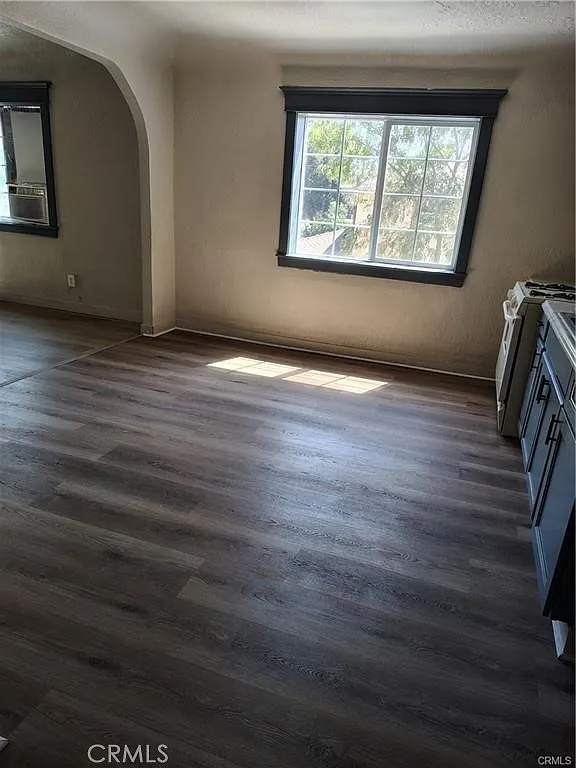 3 bed, 1000 sqft, $1,850 — Photo 4