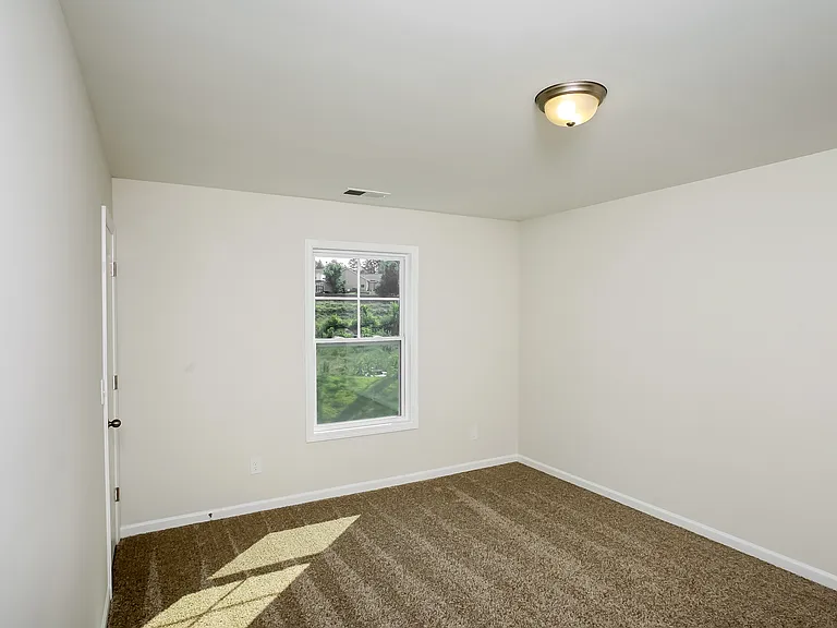 1021 Winter Way — Photo 13