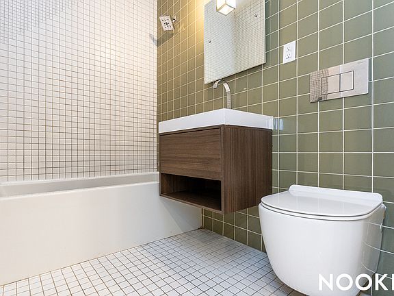 5th image of 127 Troutman St #3B