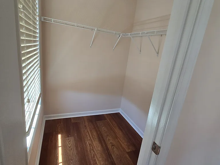 187 Thorncrest Ct — Photo 13